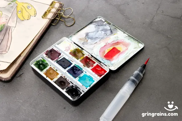 CubeW3 & Gustavson x Schmincke – Aquarellfarbkasten für Reisen – Urban Sketch Kit